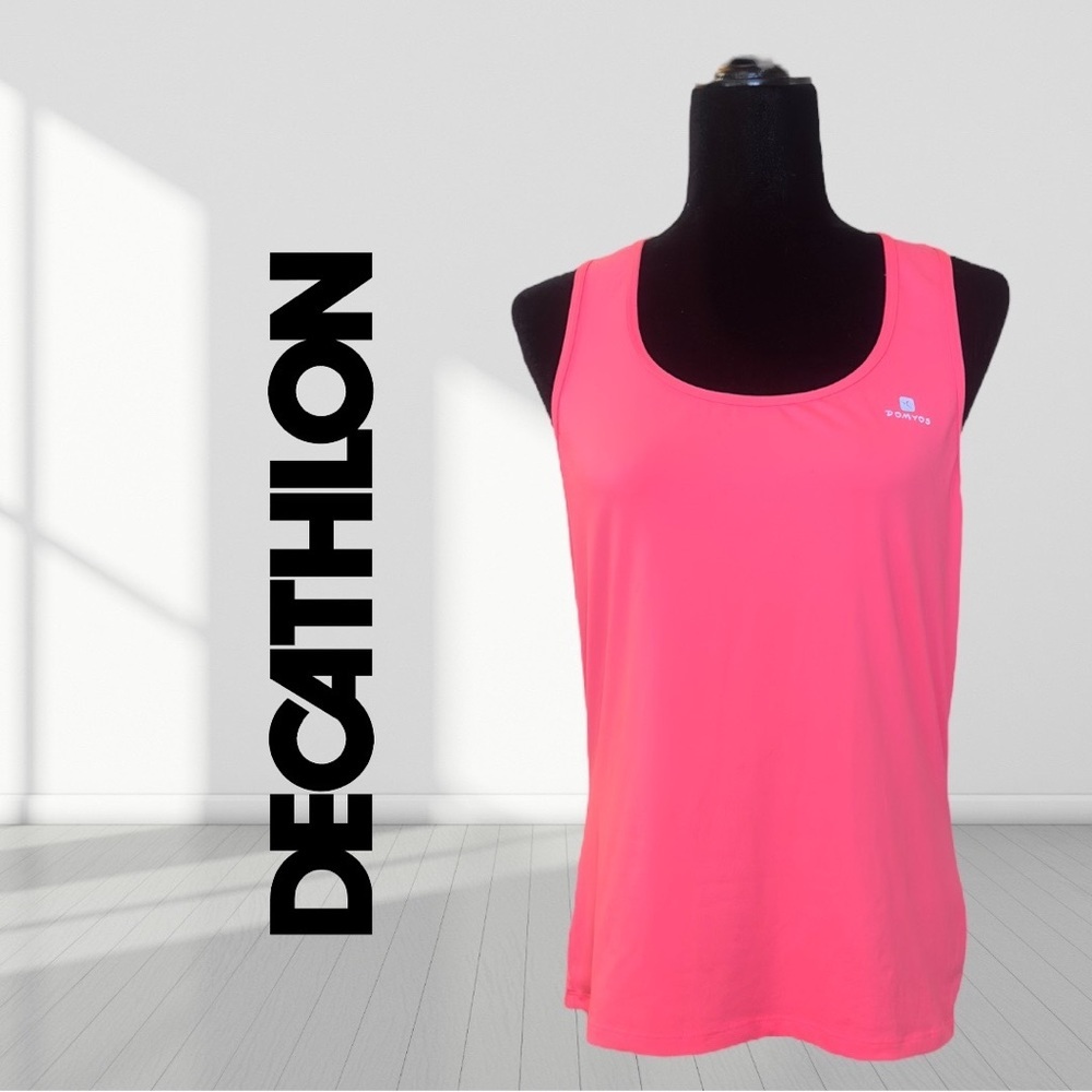 🌸3/$25🌸 
Décathlon tank top ✔️